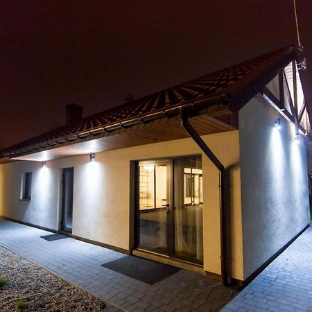 Sadova Park Villa Ślesin Exterior foto