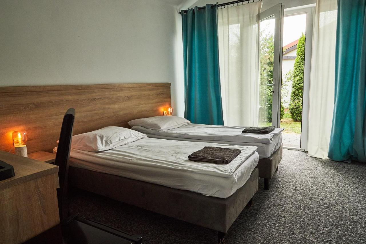 Sadova Park Villa Ślesin Exterior foto